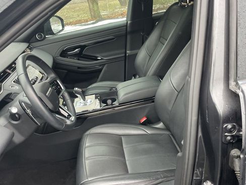 Used 2023 Land Rover Range Rover Evoque R-Dynamic S image 7