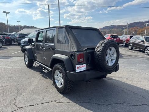 Used 2016 Jeep Wrangler Unlimited Sport w/ Quick Order Package 24S AWD/4WD image 6