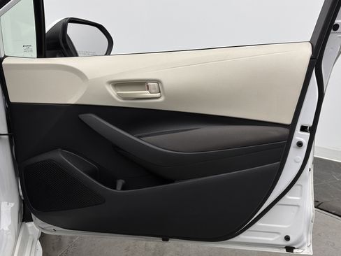 Used 2023 Toyota Corolla LE image 30