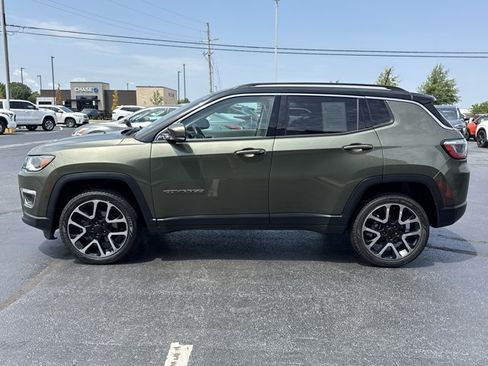 Used 2017 Jeep Compass Limited AWD/4WD image 12