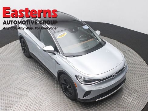 Used 2022 Volkswagen ID.4 Pro S w/ Gradient Package image 3