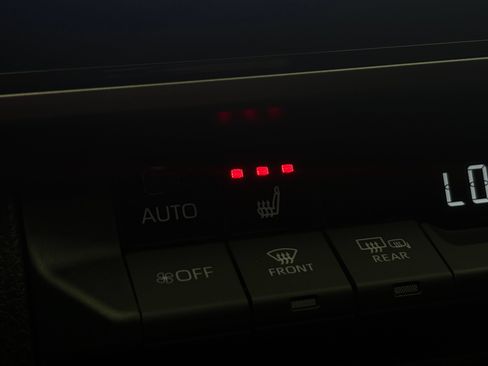 Used 2026 Toyota Camry XSE FWD image 5
