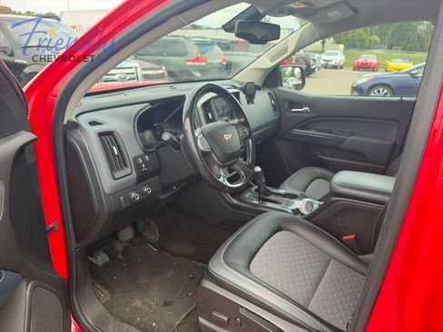 Used 2017 Chevrolet Colorado Z71 AWD/4WD image 7