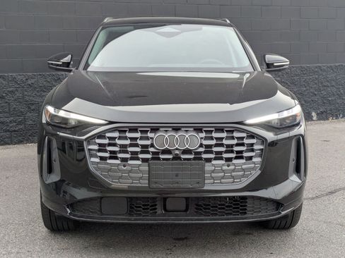 New 2025 Audi Q5 Premium Plus image 2