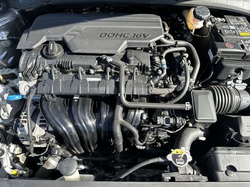 Certified 2025 Kia K4 FWD image 17