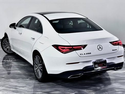 Used 2022 Mercedes-Benz CLA 250 4MATIC image 12