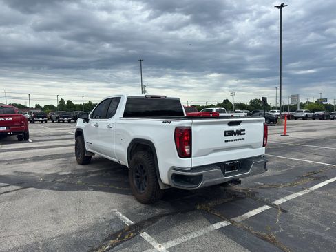 Used 2019 GMC Sierra 1500 4x4 Double Cab w/ Convenience Package image 3