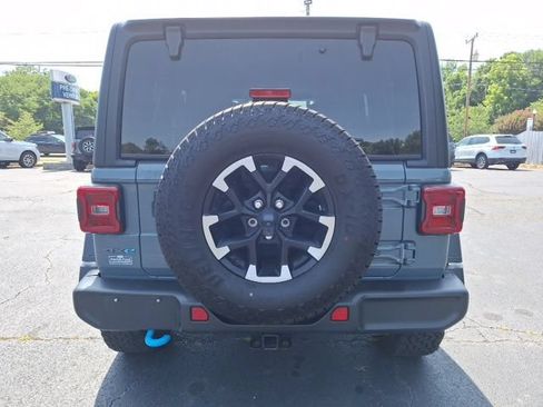 Used 2024 Jeep Wrangler Unlimited Rubicon 4xe AWD/4WD image 4