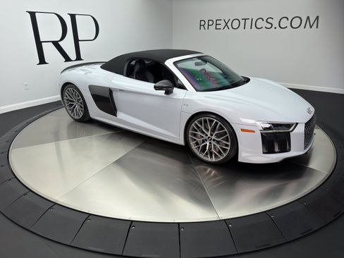 Used 2018 Audi R8 V10 plus AWD/4WD image 19