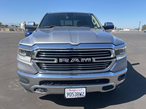 Used 2019 RAM 1500 Laramie AWD/4WD image 2