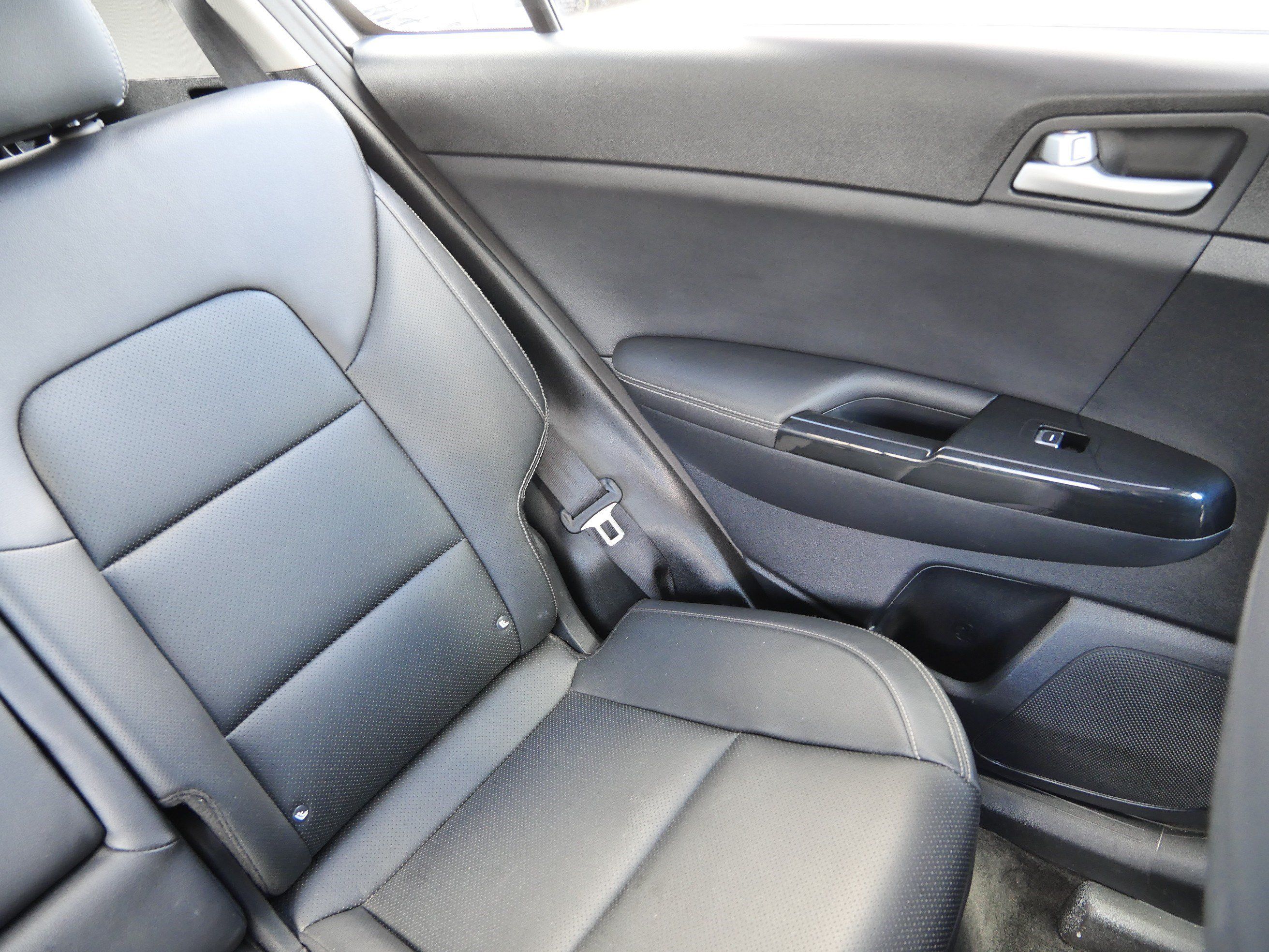 Used 2021 Kia Sportage EX AWD/4WD image 14