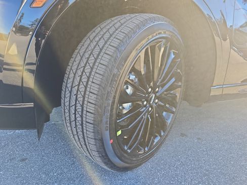 New 2026 Lincoln Corsair Reserve image 32