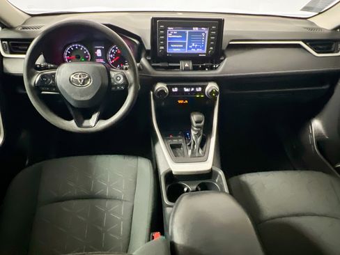 Used 2021 Toyota RAV4 XLE w/ Convenience Package FWD image 30