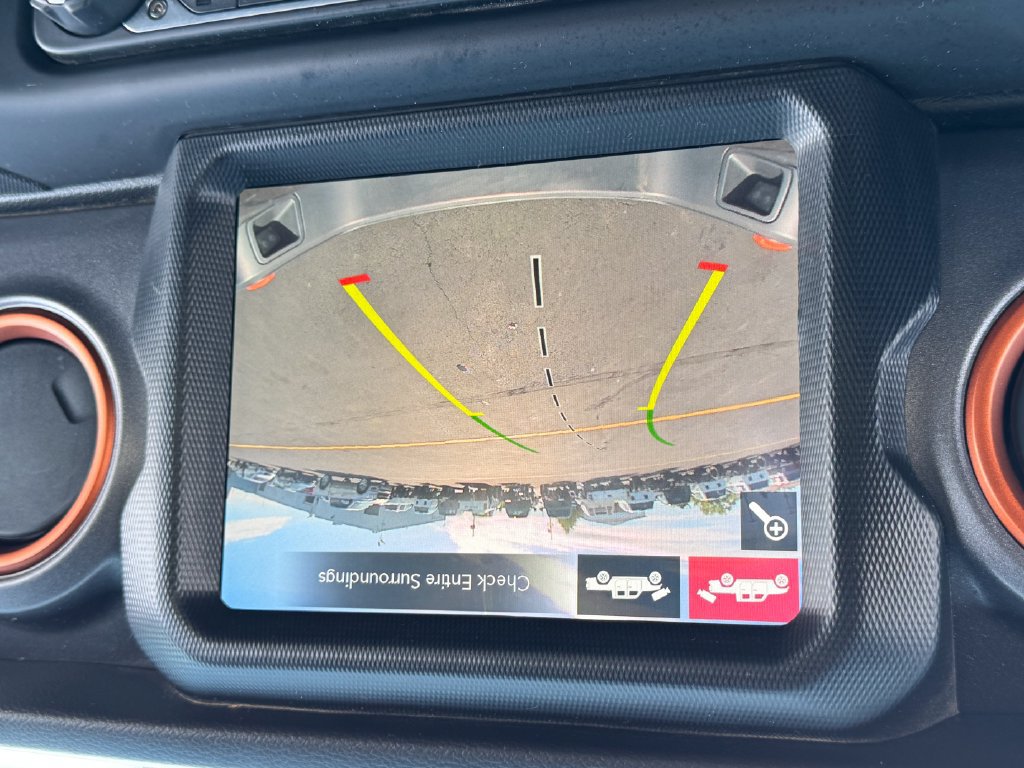 Used 2023 Jeep Gladiator Mojave w/ LED Lighting Group AWD/4WD image 31