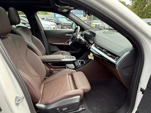 Used 2025 BMW X2 xDrive28i w/ Premium Package AWD/4WD image 30