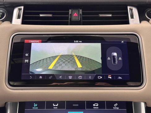 Used 2018 Land Rover Range Rover Sport HSE AWD/4WD image 41