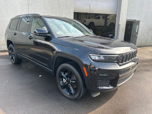 Used 2023 Jeep Grand Cherokee L Laredo AWD/4WD image 8