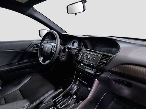 Used 2016 Honda Accord Sport image 27