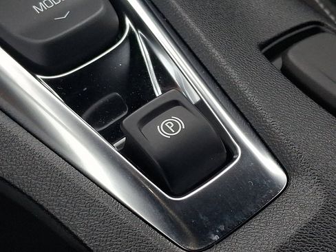 Used 2022 Chevrolet Camaro LT RWD image 26