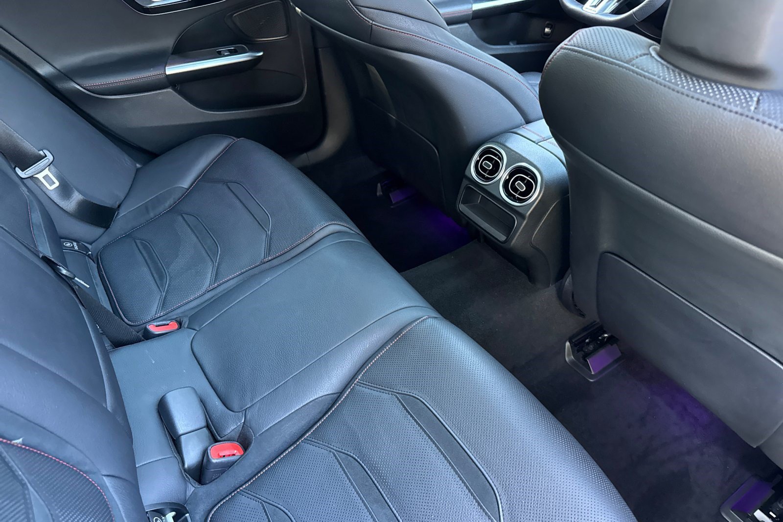 Certified 2024 Mercedes-Benz C 43 AMG 4MATIC Sedan image 34