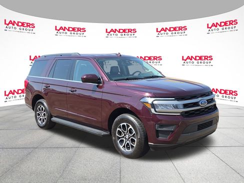 Used 2024 Ford Expedition XLT AWD/4WD image 1