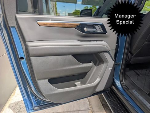 Used 2026 Chevrolet Suburban High Country w/ Sun And Tow Package AWD/4WD image 18