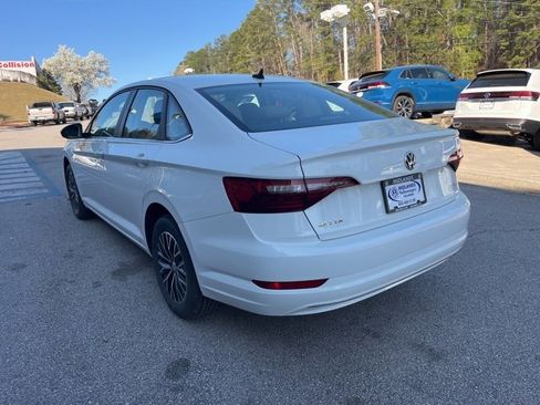 Used 2020 Volkswagen Jetta SE w/ SE Cold Weather Package image 39