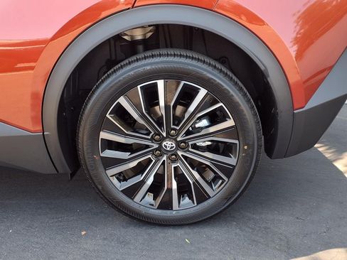 New 2026 Toyota C-HR AWD/4WD image 4