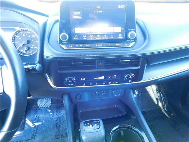 Used 2025 Nissan Rogue SV FWD image 21