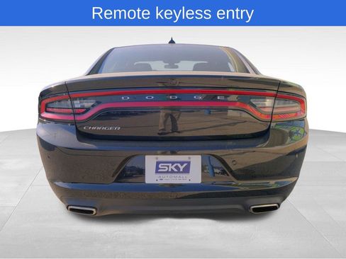 Used 2023 Dodge Charger SXT image 6