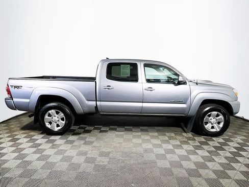 Used 2015 Toyota Tacoma 4x4 Double Cab w/ TRD Sport Package image 9