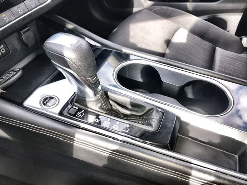 Used 2023 Nissan Altima 2.5 SV image 19