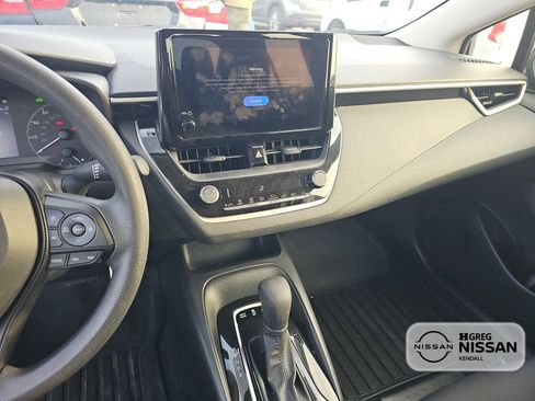 Used 2025 Toyota Corolla LE FWD image 11