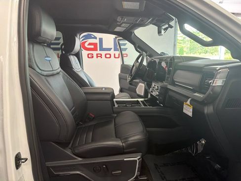 New 2026 Ford F350 Platinum w/ Tremor Off-Road Package AWD/4WD image 18