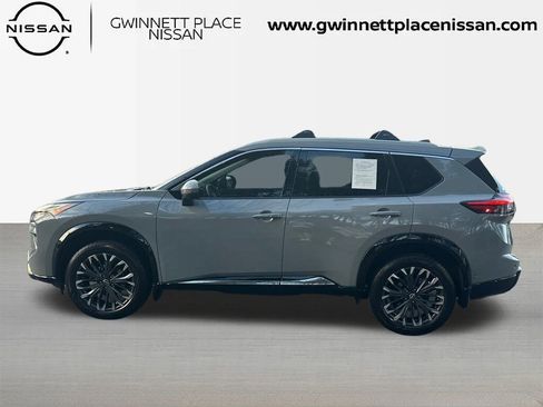 Certified 2024 Nissan Rogue Platinum image 8