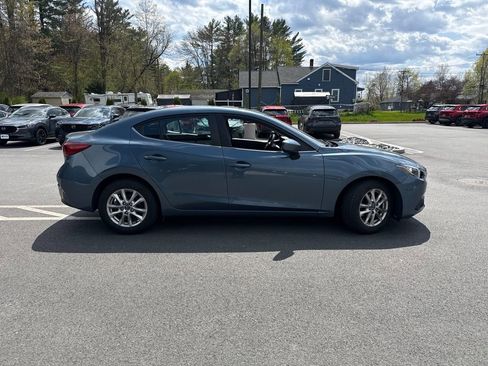 Used 2016 MAZDA MAZDA3 i Touring FWD image 6