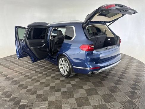 Used 2022 BMW X7 xDrive40i w/ Premium Package AWD/4WD image 16