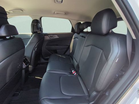 Certified 2026 Kia Sportage EX FWD image 10