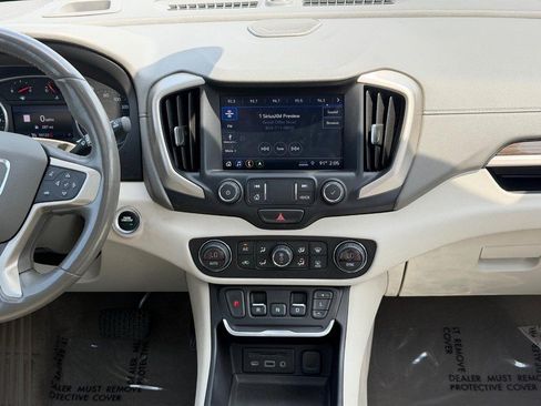 Used 2020 GMC Terrain Denali w/ Denali Premium Package AWD/4WD image 14