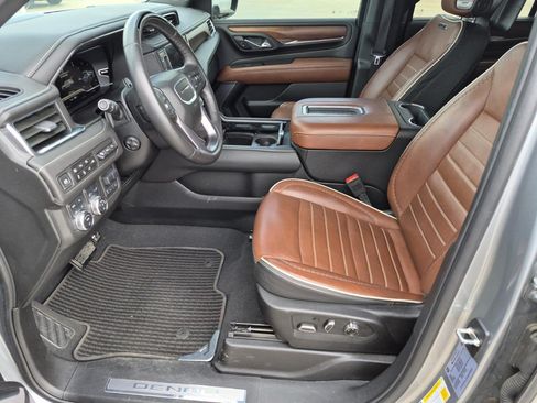 Certified 2024 GMC Yukon Denali Ultimate AWD/4WD image 12