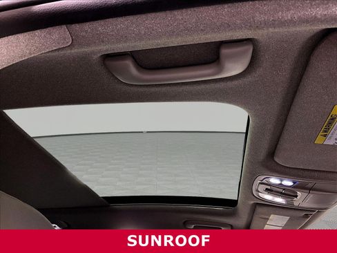 Used 2019 Hyundai Santa Fe AWD image 25