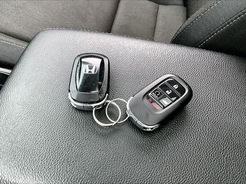 Used 2024 Honda CR-V EX image 15