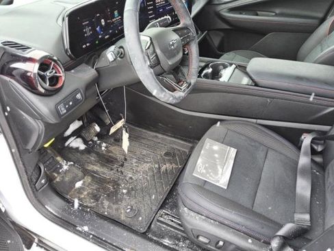 Certified 2024 Chevrolet Blazer EV RS image 10