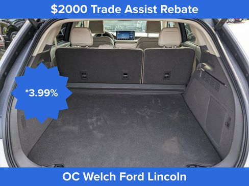 Used 2023 Lincoln Nautilus Reserve w/ Equipment Group 202A image 13