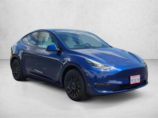Used 2023 Tesla Model Y Long Range AWD/4WD video 3