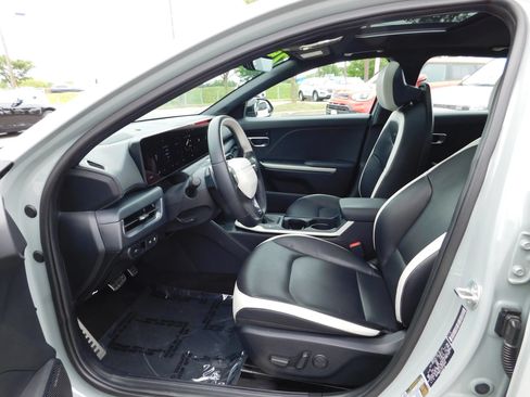Used 2025 Kia K4 GT-Line Turbo FWD image 15