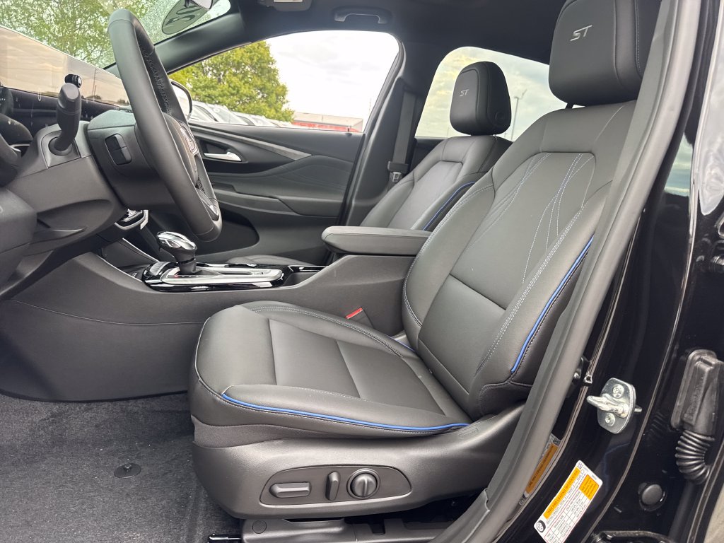 New 2026 Buick Envista Sport Touring w/ Convenience I Package FWD image 14