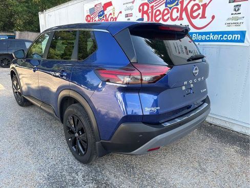 Used 2023 Nissan Rogue SV AWD/4WD image 8