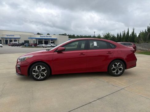 Used 2021 Kia Forte LXS FWD image 5