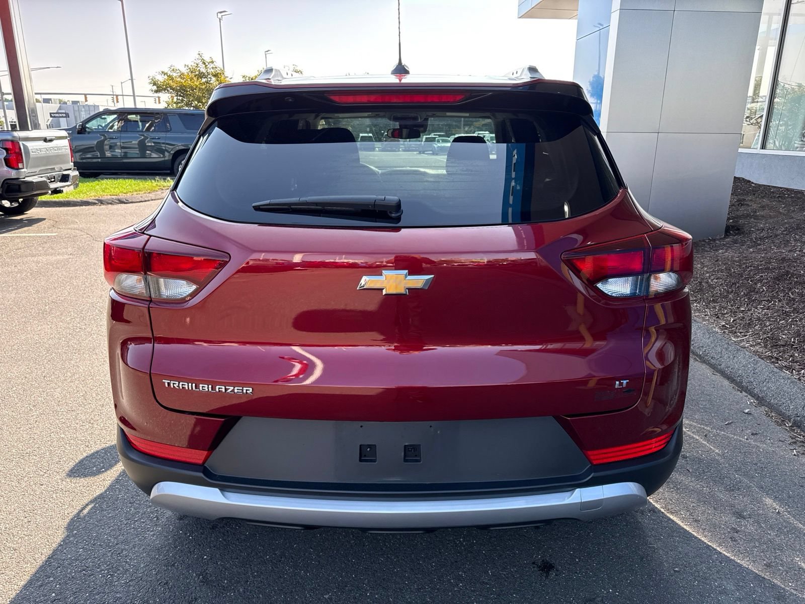 Used 2023 Chevrolet TrailBlazer LT FWD image 7